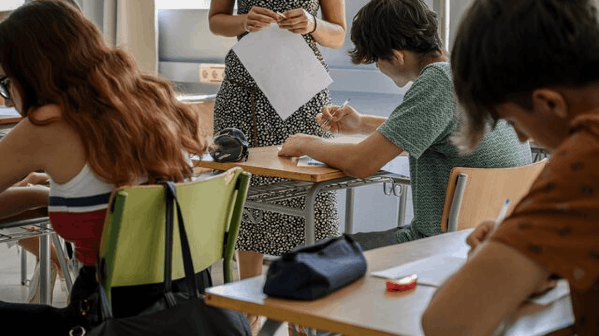 Gambling Ed? DraftKings Suggests High Schools Teach Kids About Gambling